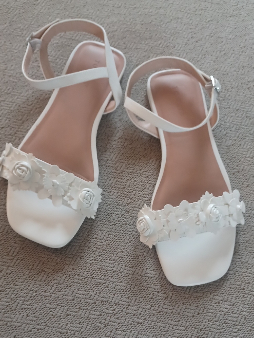Torrid White 3D Floral Ankle-Strap Flats